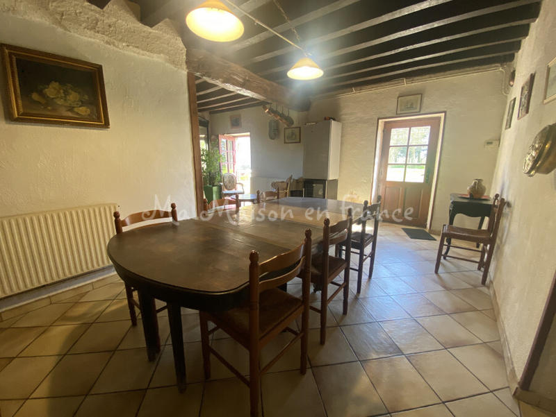 Maison - 151 m² - 8 pièces