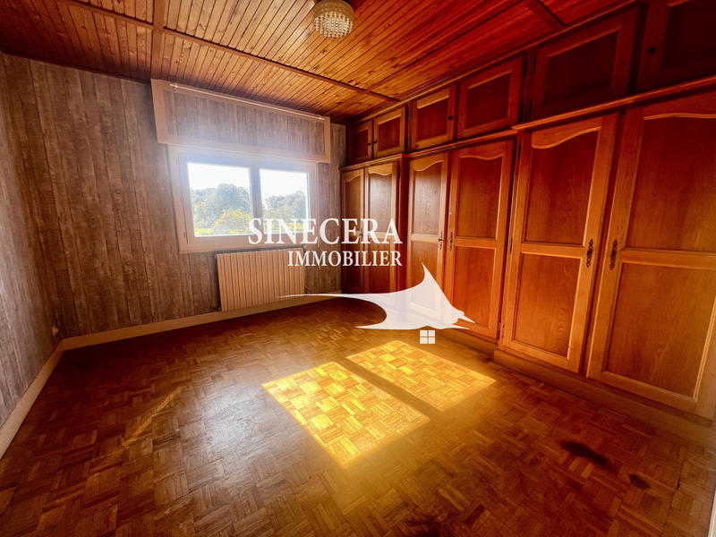 Maison - 190 m² - 9 pièces