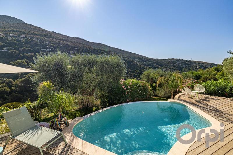 Villa - 140 m² - 5 pièces