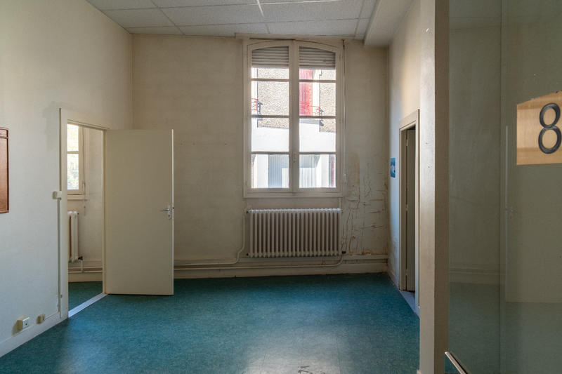 Immeuble - 1 210 m²