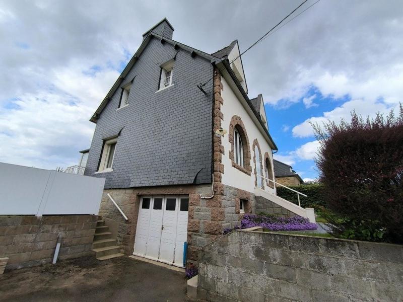 Maison - 104 m² - 6 pièces