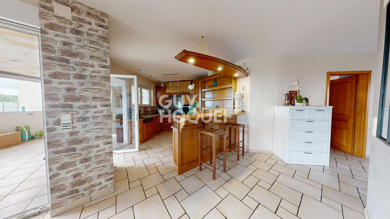 Maison - 161 m² - 6 pièces