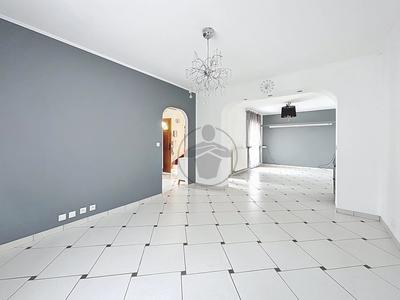 Maison - 113 m² - 5 pièces