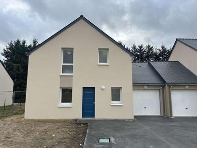 Maison - 94 m² - 5 pièces