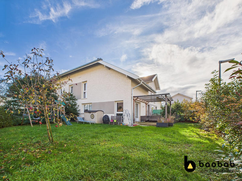 Appartement - 90 m² - 4 pièces