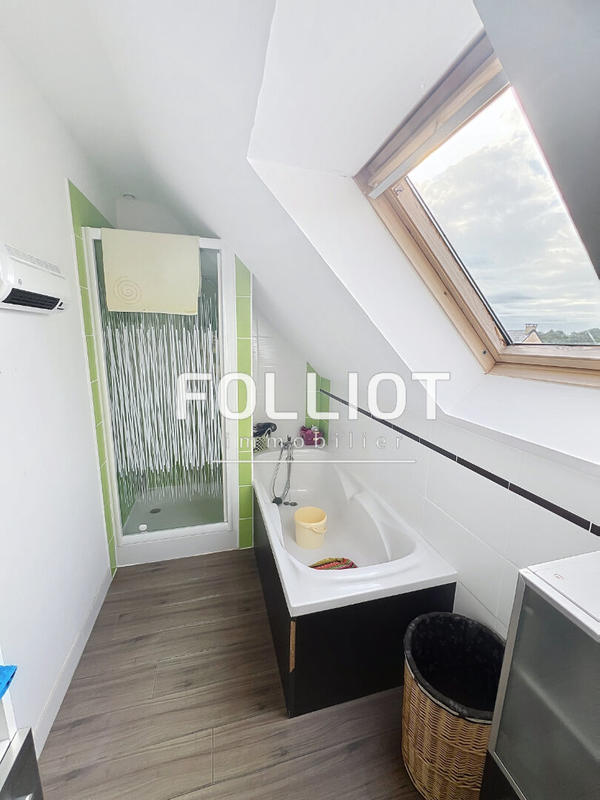 Maison - 121 m² - 6 pièces