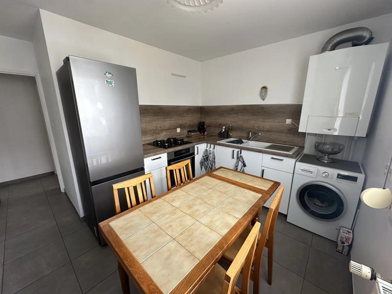 Appartement - 82 m² - 4 pièces