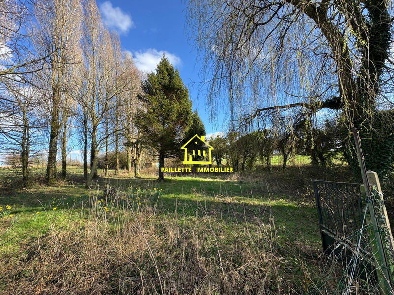 Terrain de loisirs - 1 800 m²