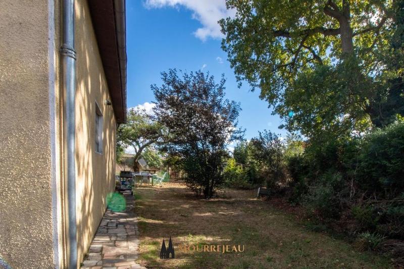 Maison - 280 m² - 9 pièces