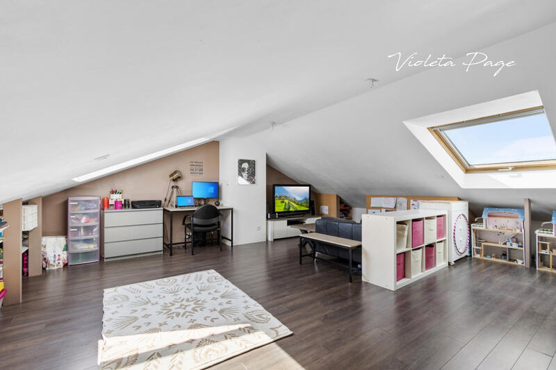 Maison - 140 m² - 7 pièces