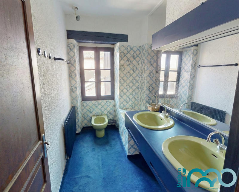 Maison - 175 m² - 7 pièces