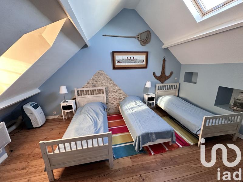 Maison - 277 m² - 8 pièces