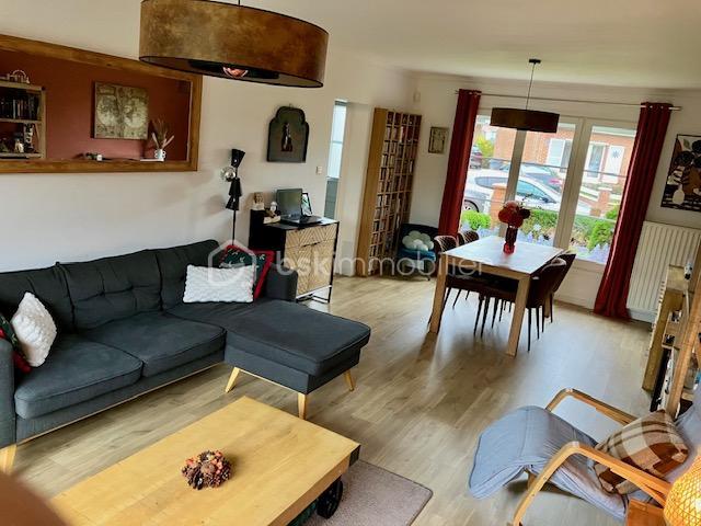 Maison - 121 m² - 5 pièces