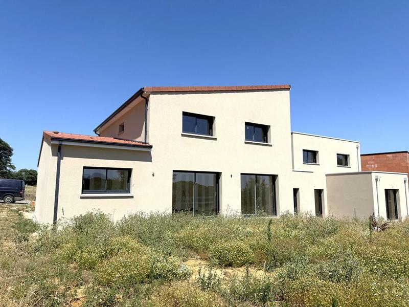 Maison - 141 m² - 6 pièces