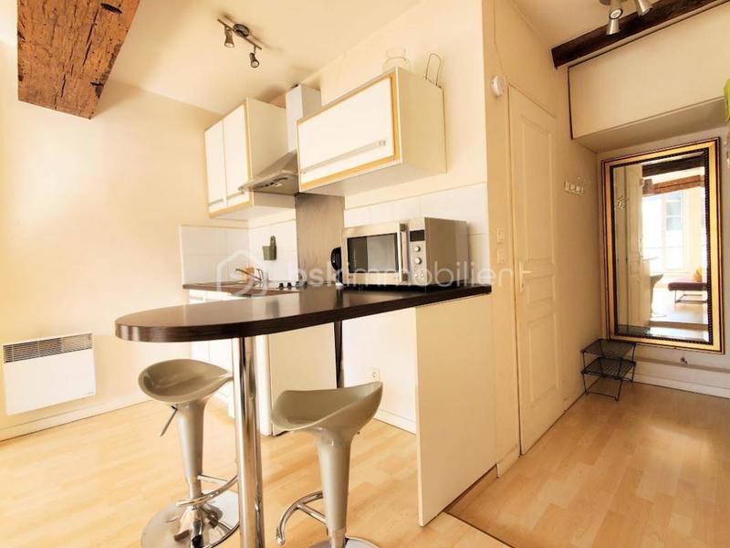 Studio - 24 m² - 1 pièce