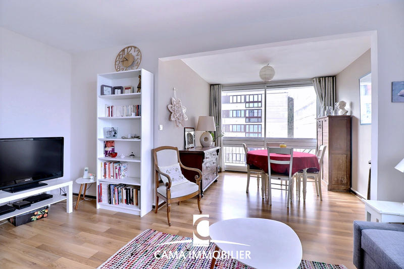 Appartement - 84 m² - 4 pièces