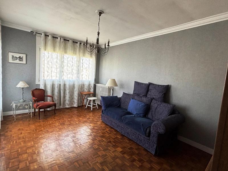 Appartement - 76 m² - 5 pièces