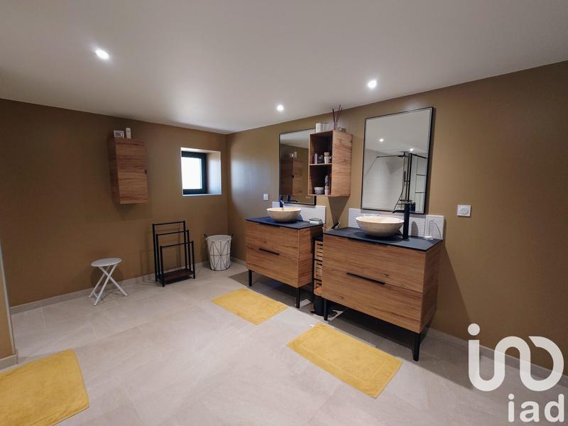 Maison - 275 m² - 6 pièces