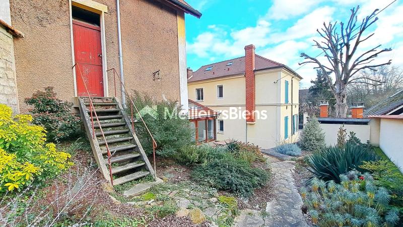 Maison - 170 m² - 7 pièces