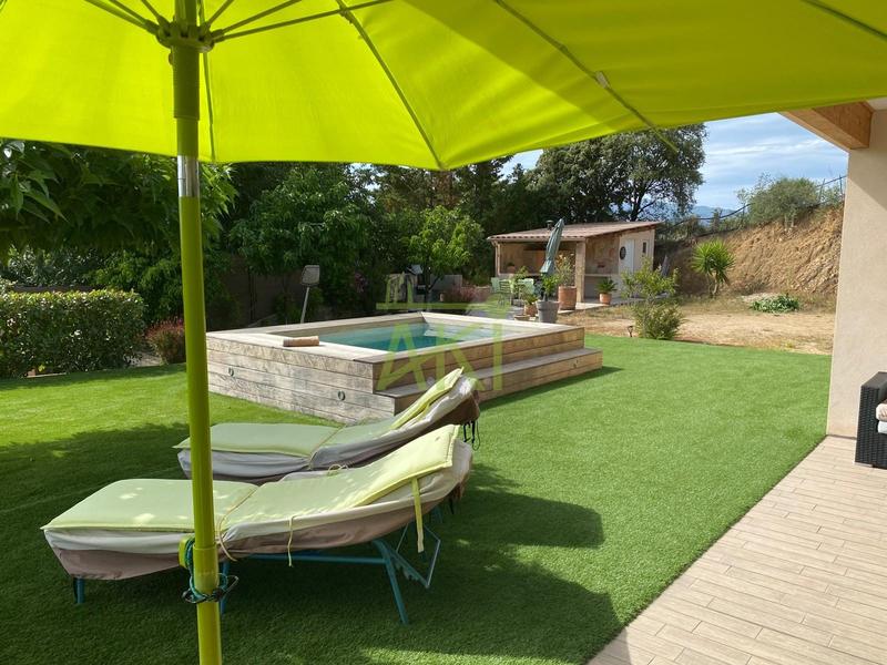 Maison contemporaine - 200 m² - 6 pièces