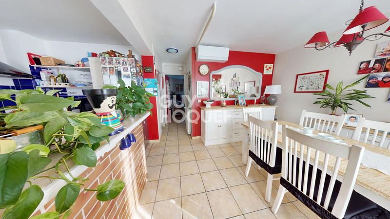 Maison - 140 m² - 6 pièces