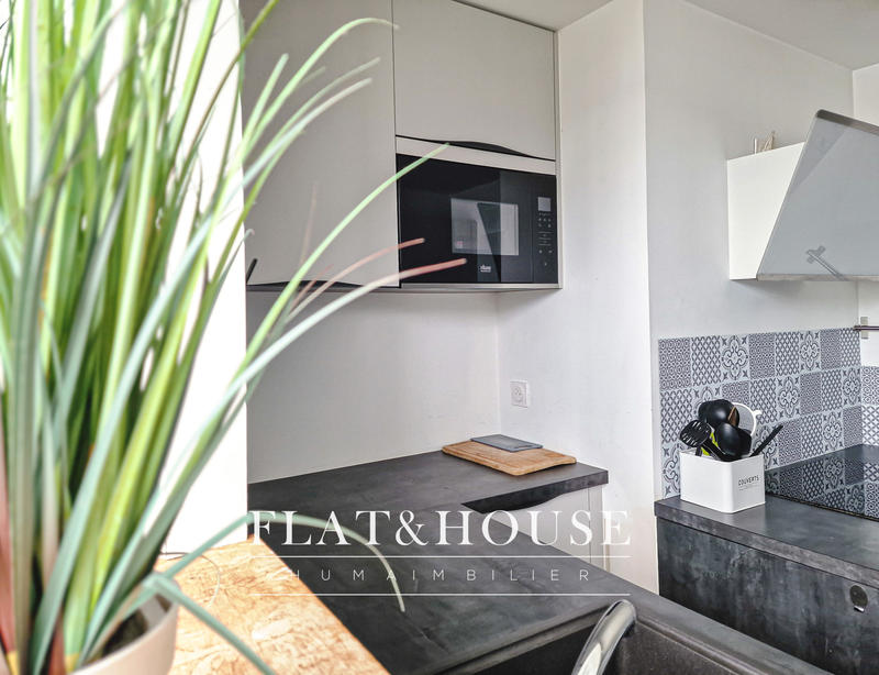 Appartement - 77 m² - 5 pièces