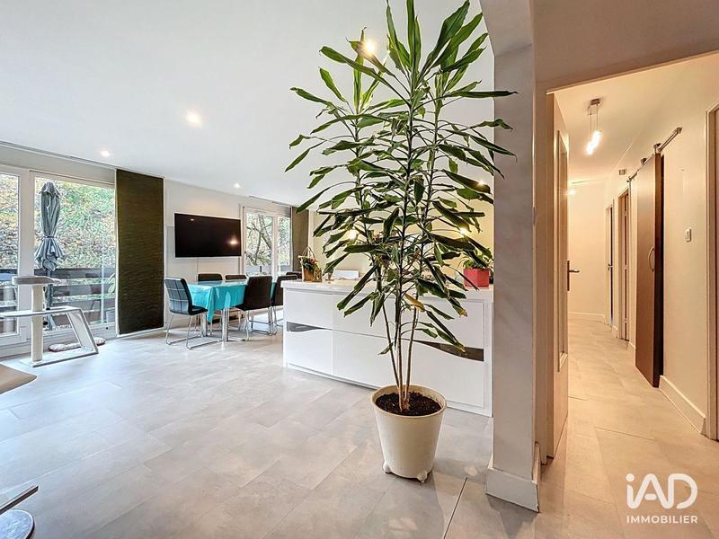 Appartement - 100 m² - 5 pièces