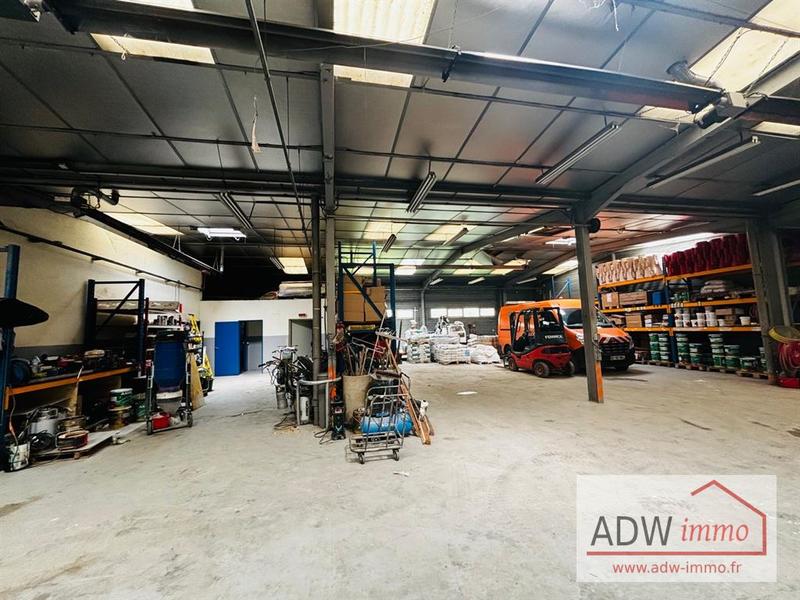 Local d'activités - 900 m²