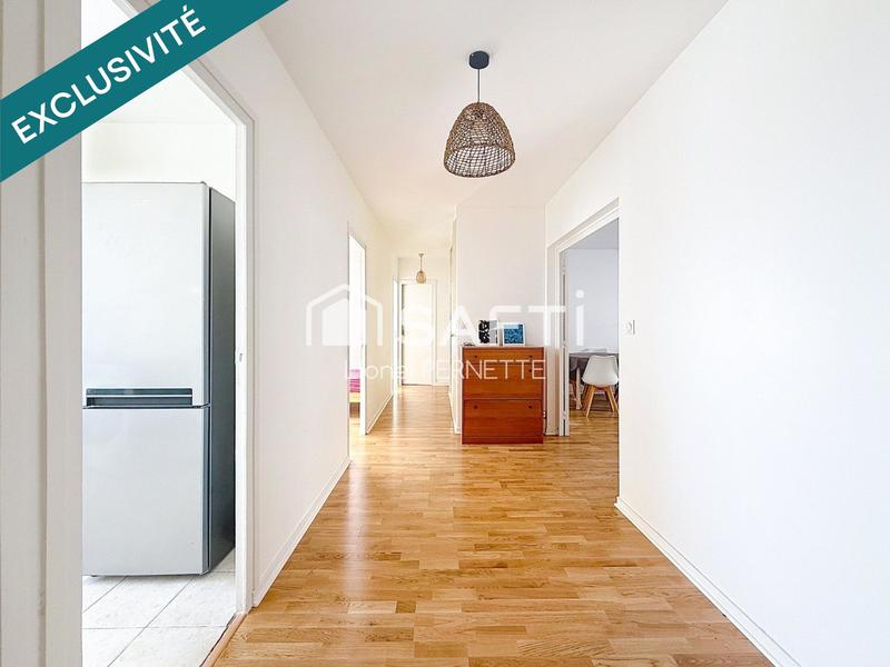 Appartement - 90 m² - 4 pièces