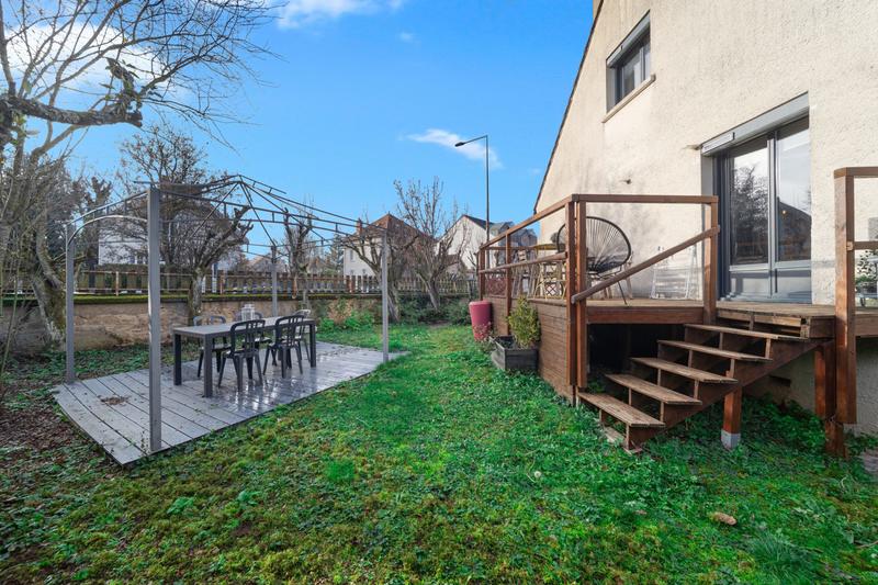 Maison - 115 m² - 6 pièces