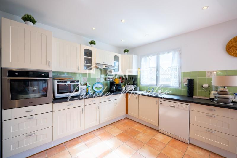 Maison - 104 m² - 4 pièces