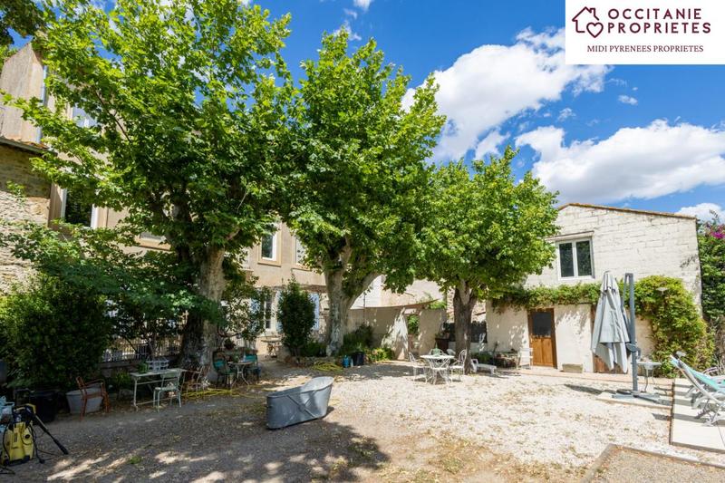 Maison de maîtres - 452 m² - 11 pièces