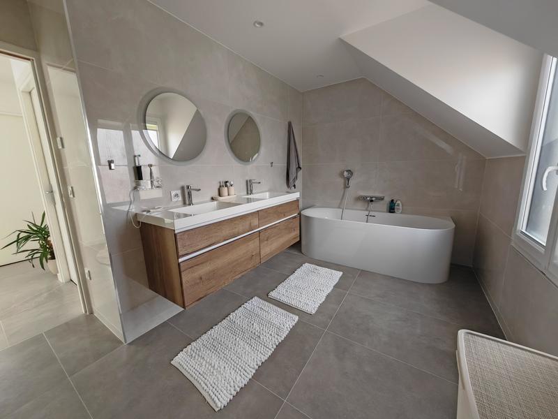 Maison - 155 m² - 6 pièces