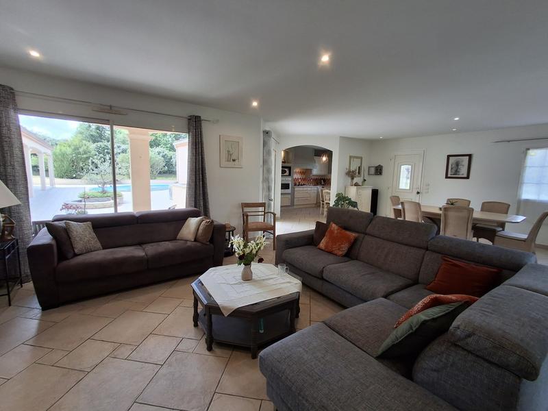 Maison traditionnelle - 178 m² - 7 pièces