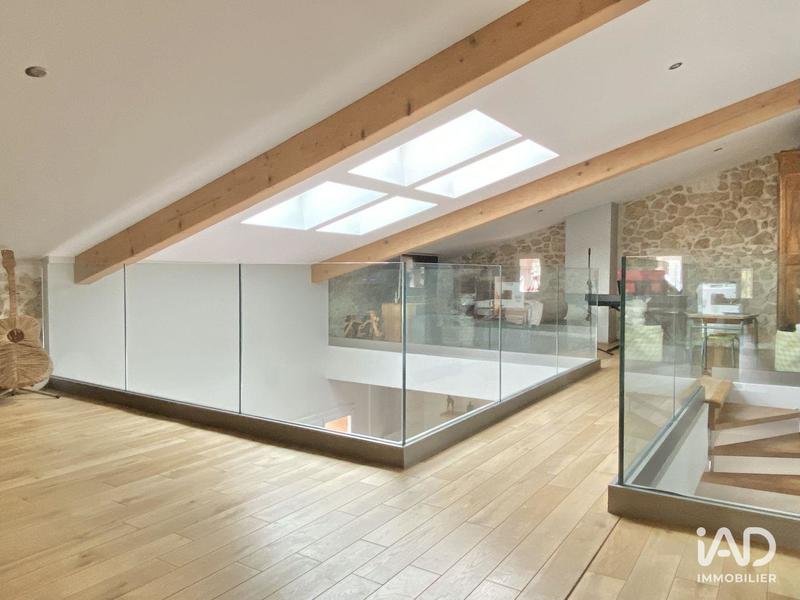 Maison - 180 m² - 6 pièces