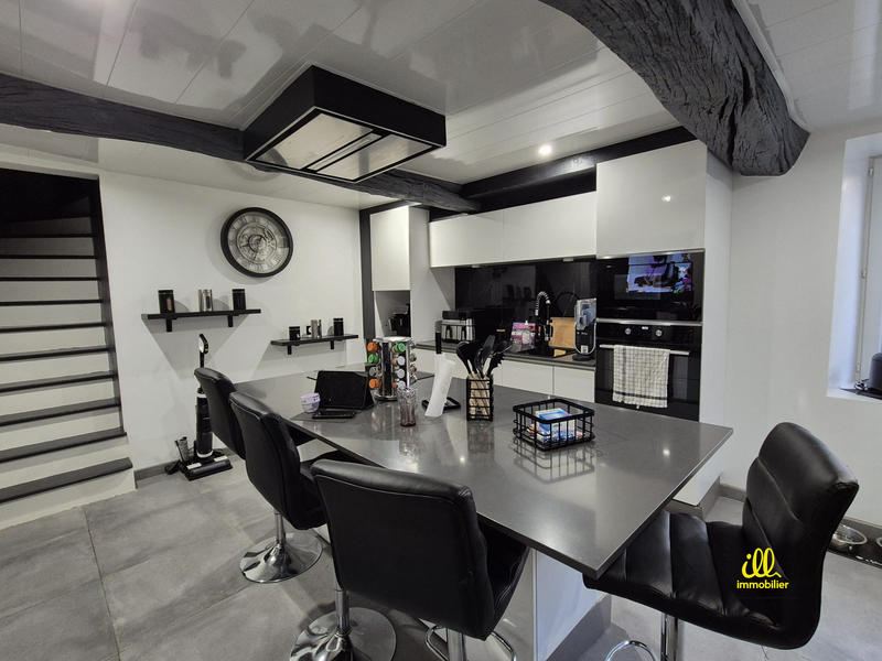 Maison - 128 m² - 6 pièces