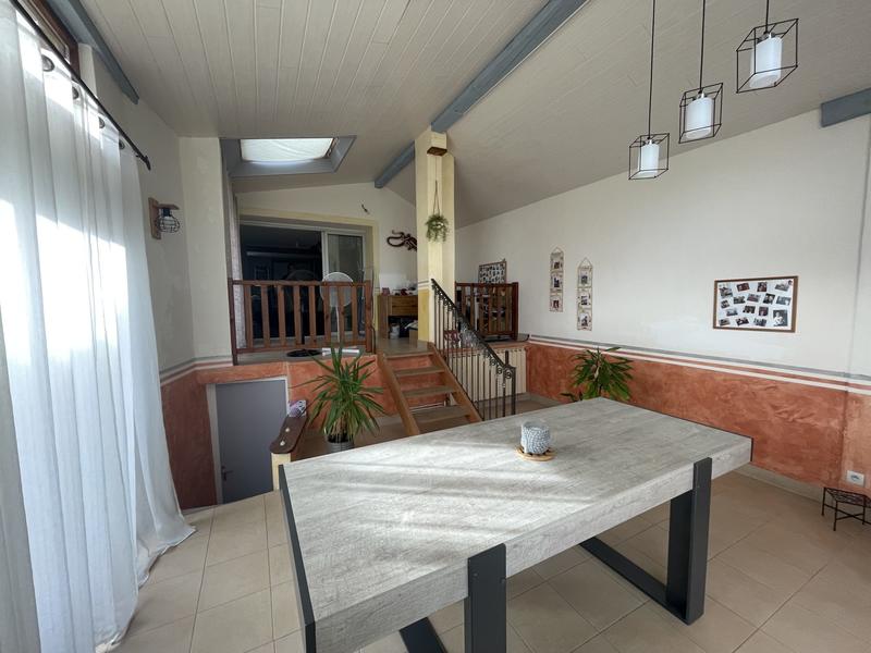 Maison - 108 m² - 5 pièces