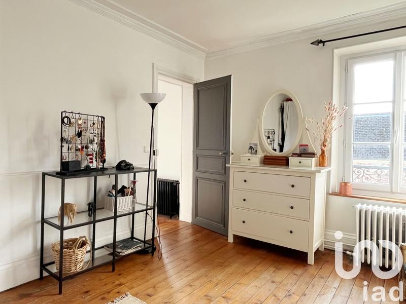 Maison - 252 m² - 7 pièces