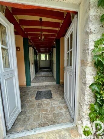 Maison - 259 m² - 9 pièces