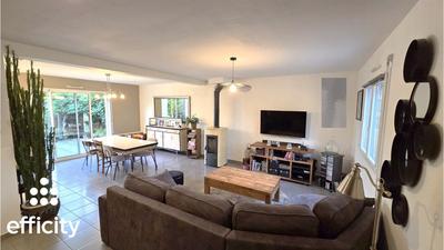 Maison - 104 m² - 6 pièces