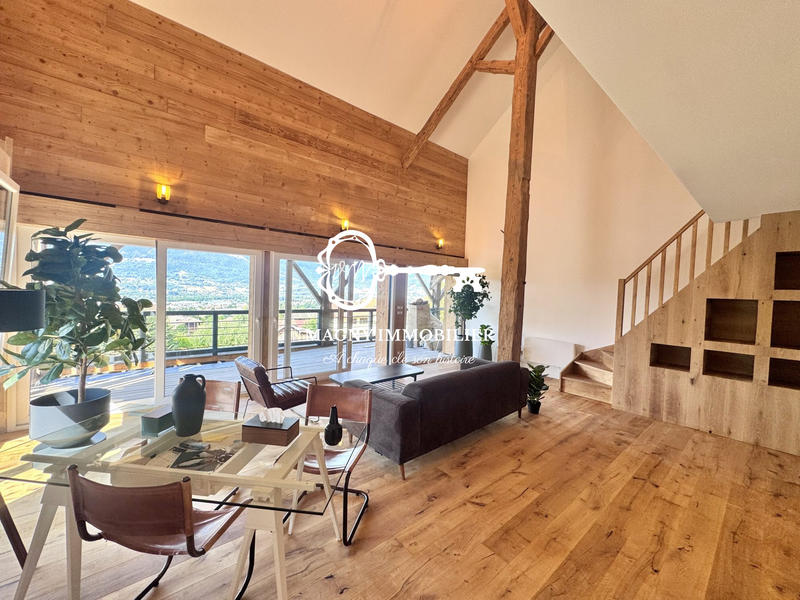 Appartement - 121 m² - 4 pièces