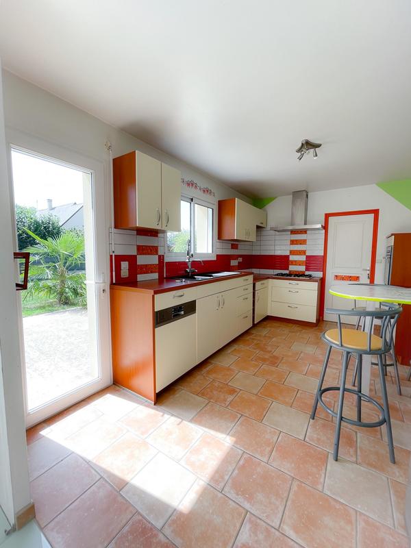 Maison - 140 m² - 8 pièces