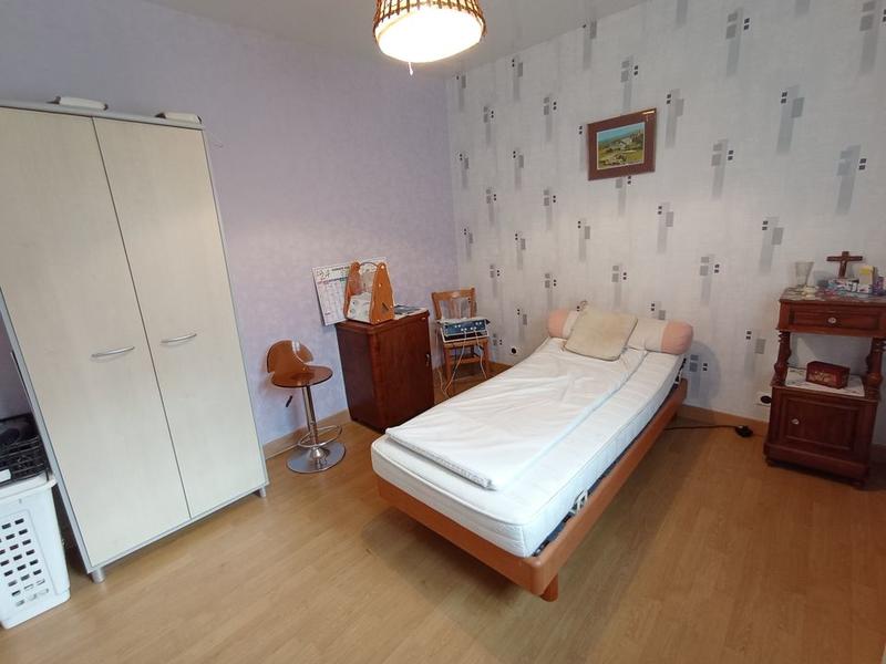 Maison - 101 m² - 7 pièces