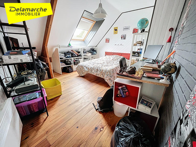 Maison - 202 m² - 10 pièces