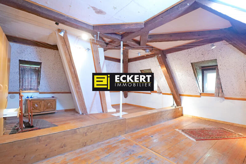 Maison - 295 m² - 10 pièces