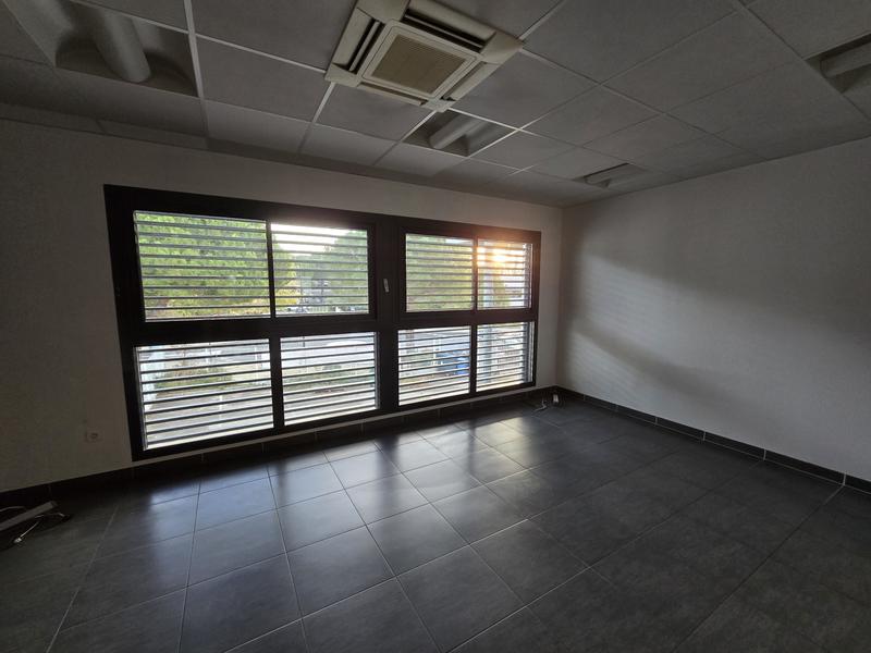 Local d'activités - 960 m²