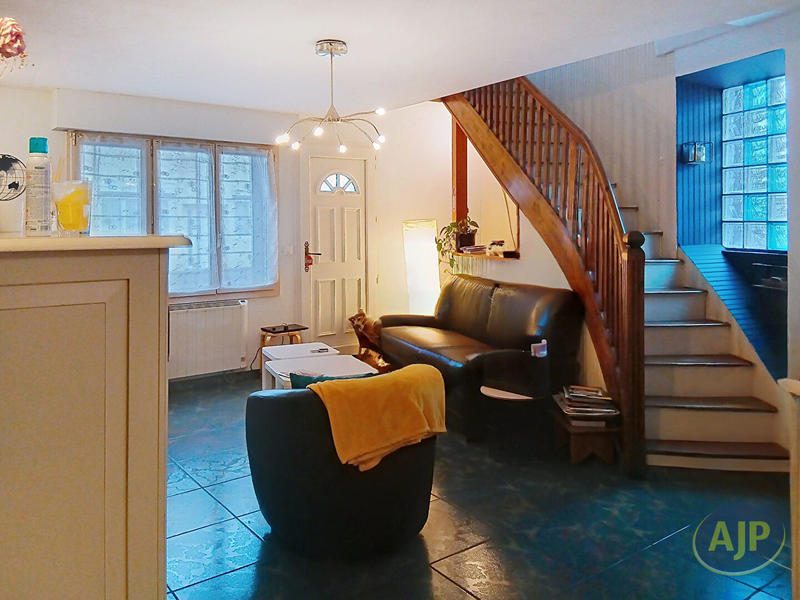 Maison - 94 m² - 4 pièces