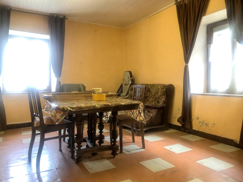 Maison - 94 m² - 6 pièces