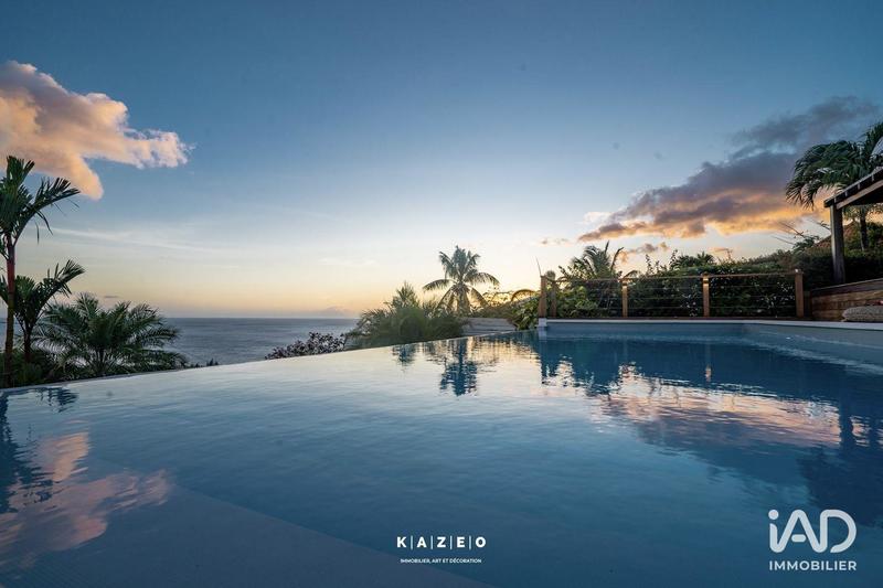 Maison - 200 m² - 7 pièces