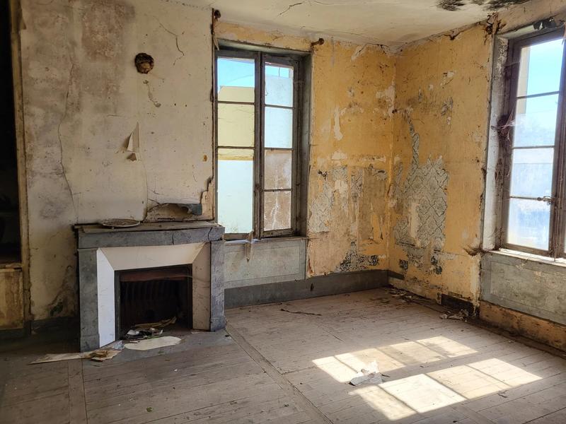 Maison - 360 m² - 12 pièces